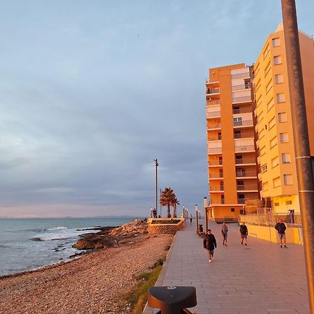 Apartamento 1A Linea Anri Τορεβιέχα Εξωτερικό φωτογραφία
