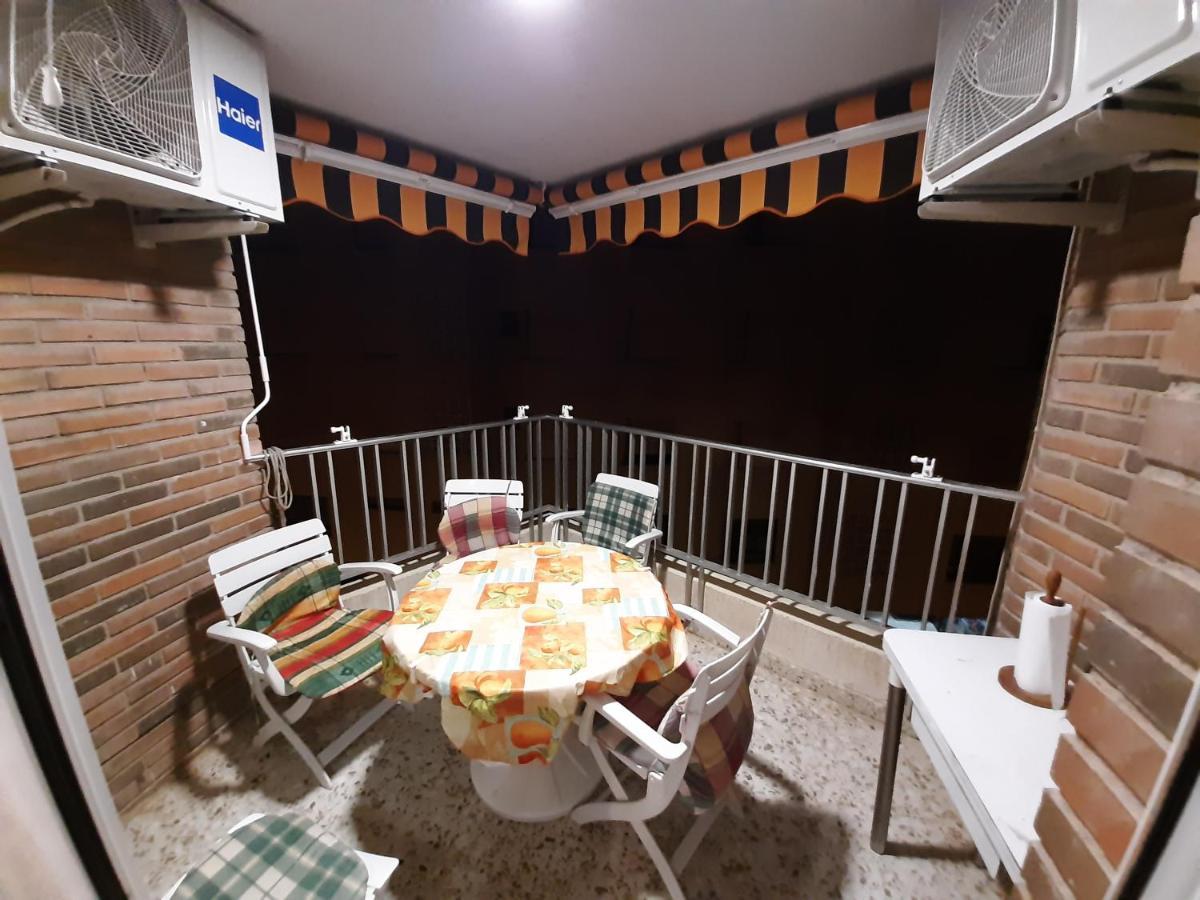 Apartamento 1A Linea Anri Τορεβιέχα Εξωτερικό φωτογραφία
