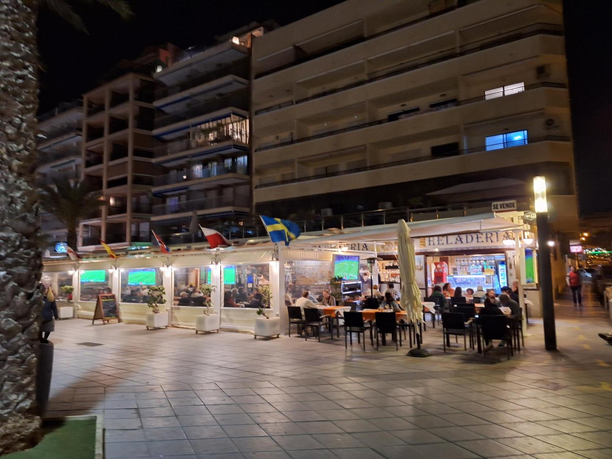 Apartamento 1A Linea Anri Τορεβιέχα Εξωτερικό φωτογραφία